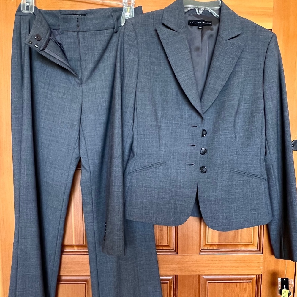 Antonio Melani Dark Grey Business Suit - Women’s Size 4 Regular NWT